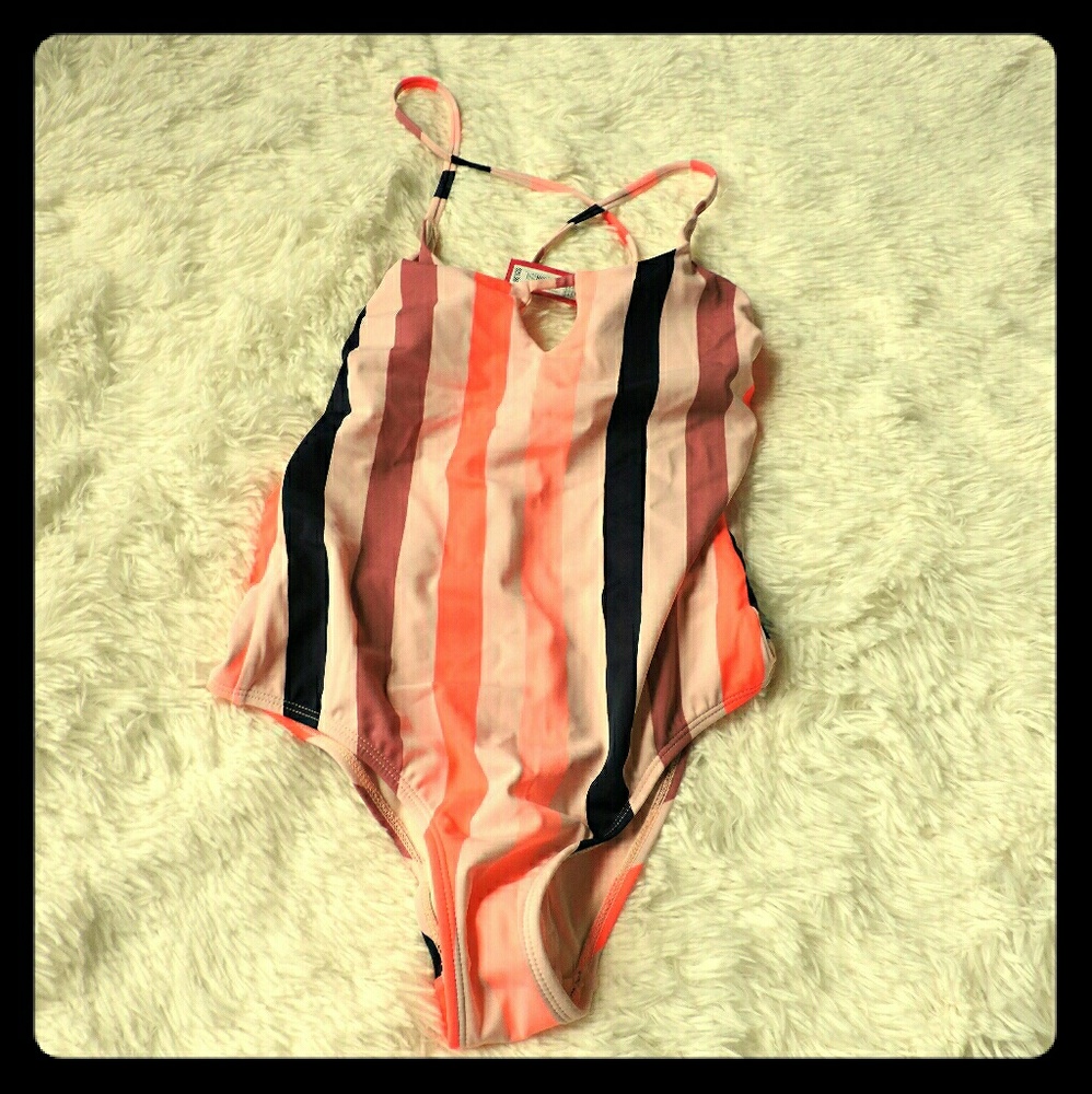 NWT xhilaration swim suit